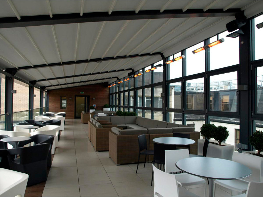 infrazářiče burda v restauracích vytápí předzahrádky