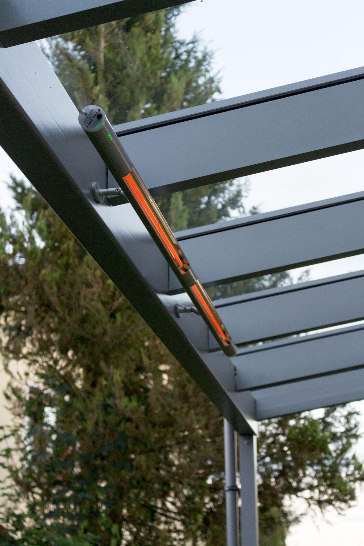 infrazářič Extreme line - heattube -karbonový designový infra zářič