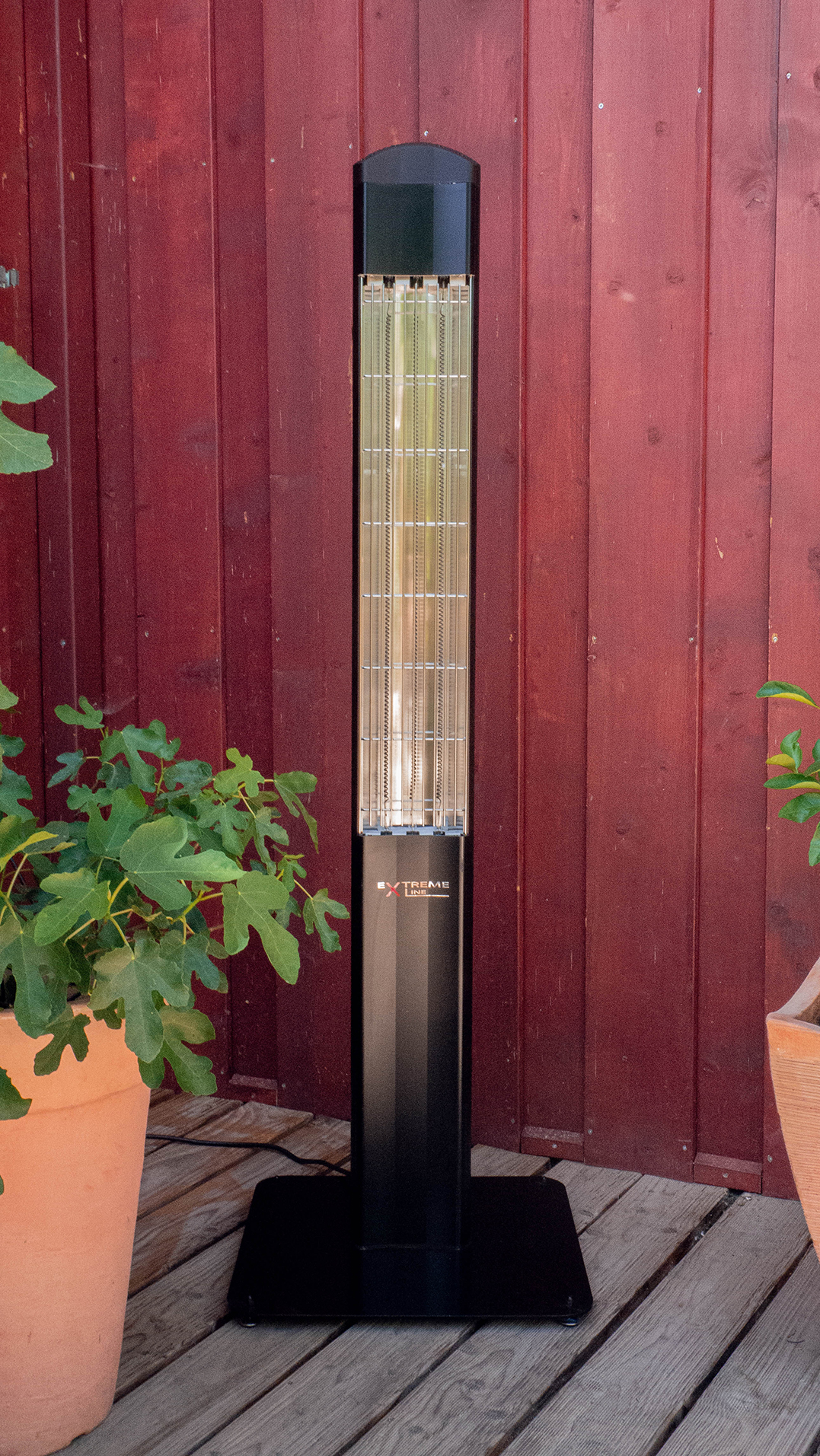 infrazářič Extreme line - heattower -karbonový designový infra zářič
