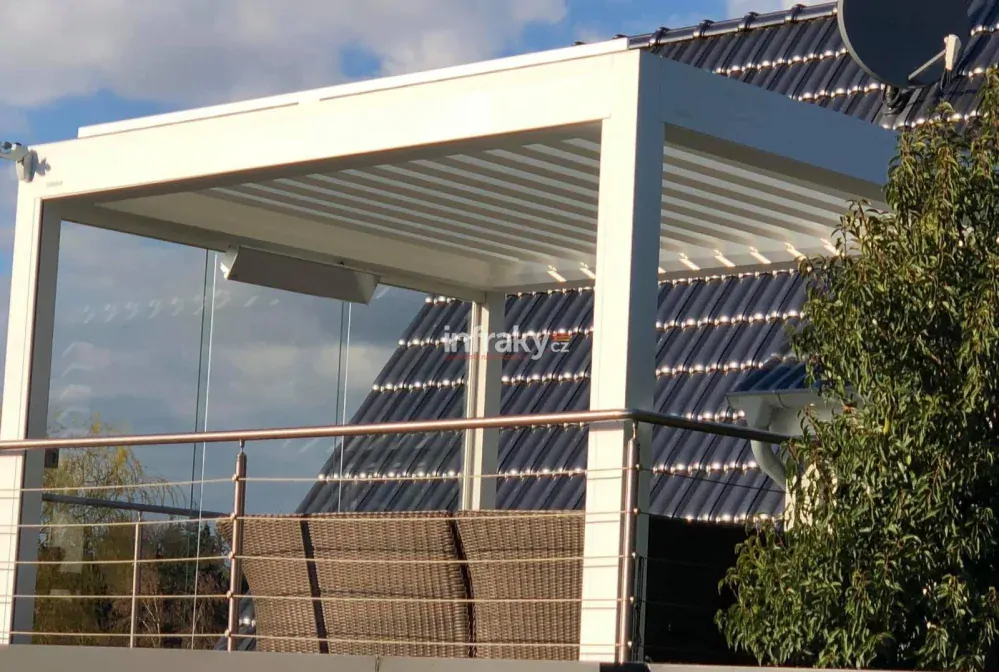 Infrazářič BURDA Relax Glass 2200 W černý kryt, černé sklo SOMFY