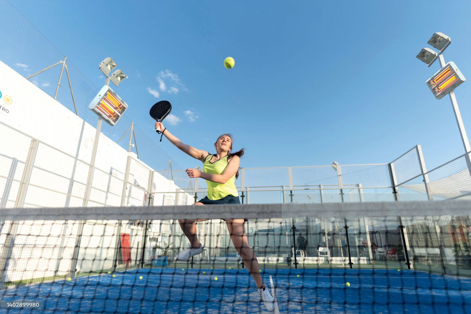 tenis-kurty-padel-infra-topeni-vytapeni-ohrev-infraky-cz