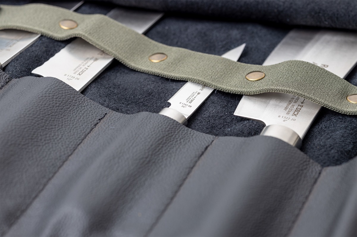 Kožené rolovací pouzdro na nože Feuermeister NAPPA černá