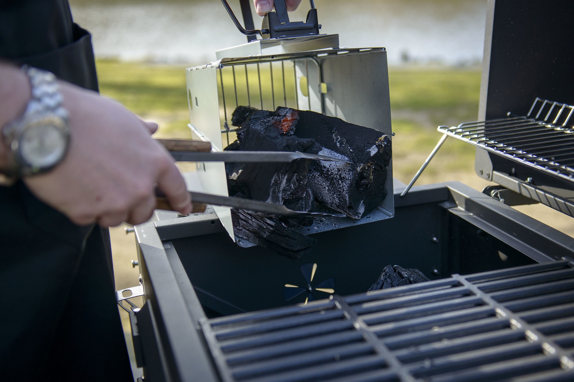 Zapalovací startér na dřevěné uhlí GrandHall &  gril