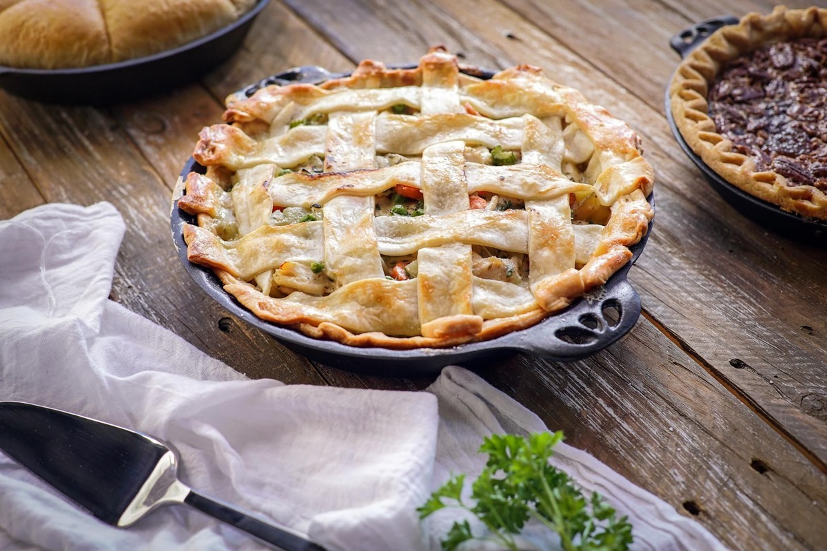 Litinový pekáč na koláč Camp Chef