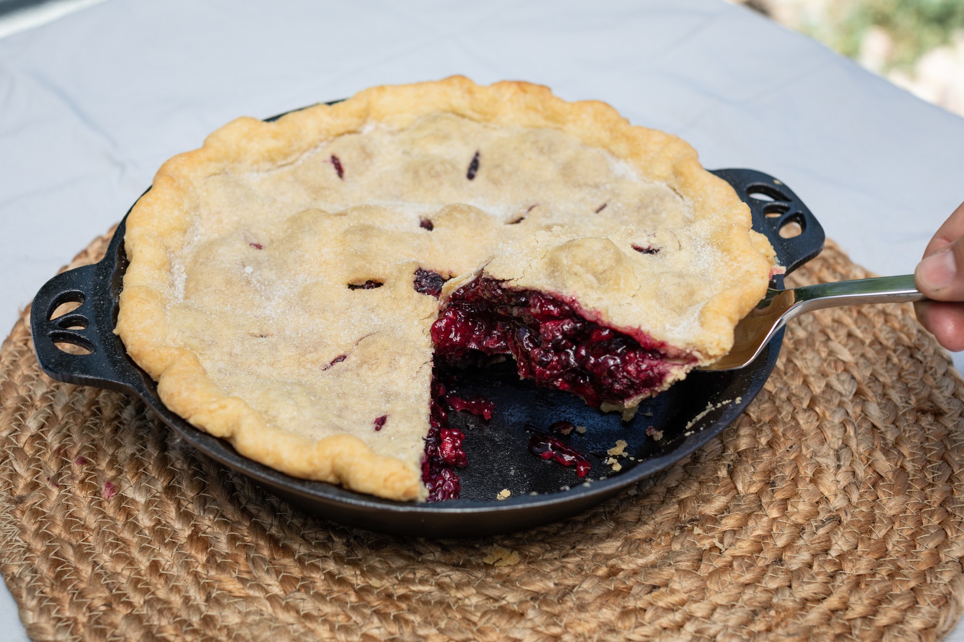 Litinový pekáč na koláč Camp Chef