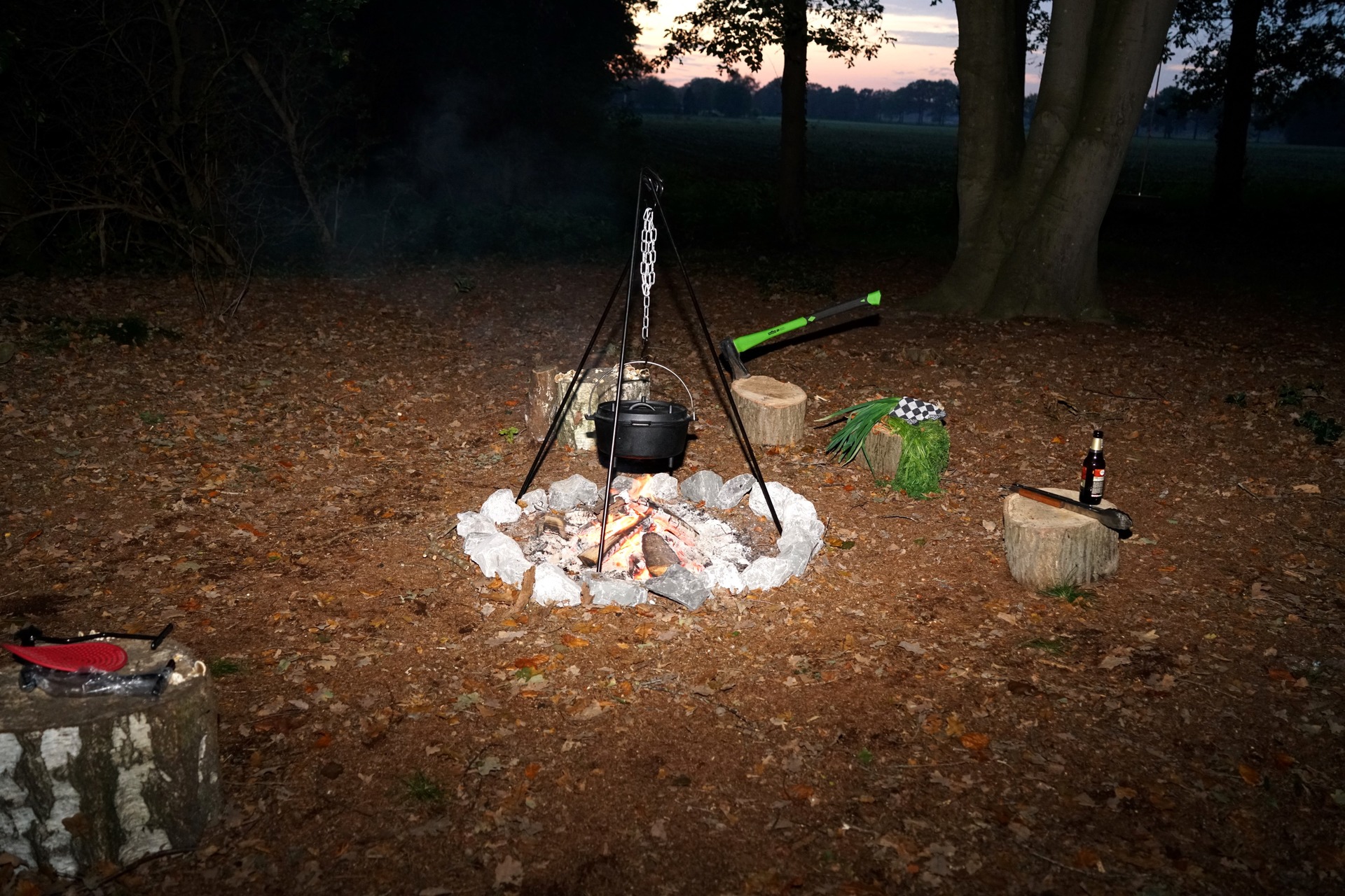 Trojnožka Camp Chef pro hrnec Dutch Oven
