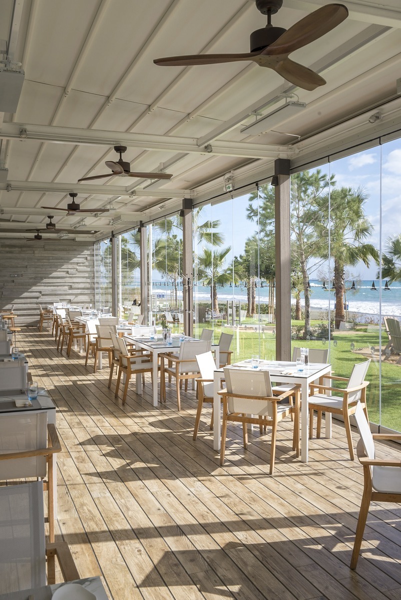 Elektrický tepelný zářič HEATSTRIP Elegance Radiant Heater 1800 W