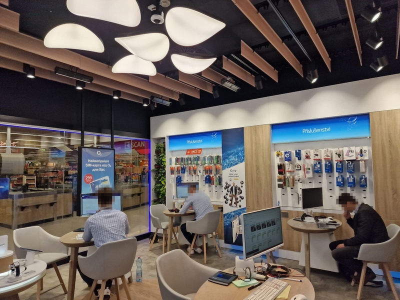 infrazářiče welltherm v prodejně O2
