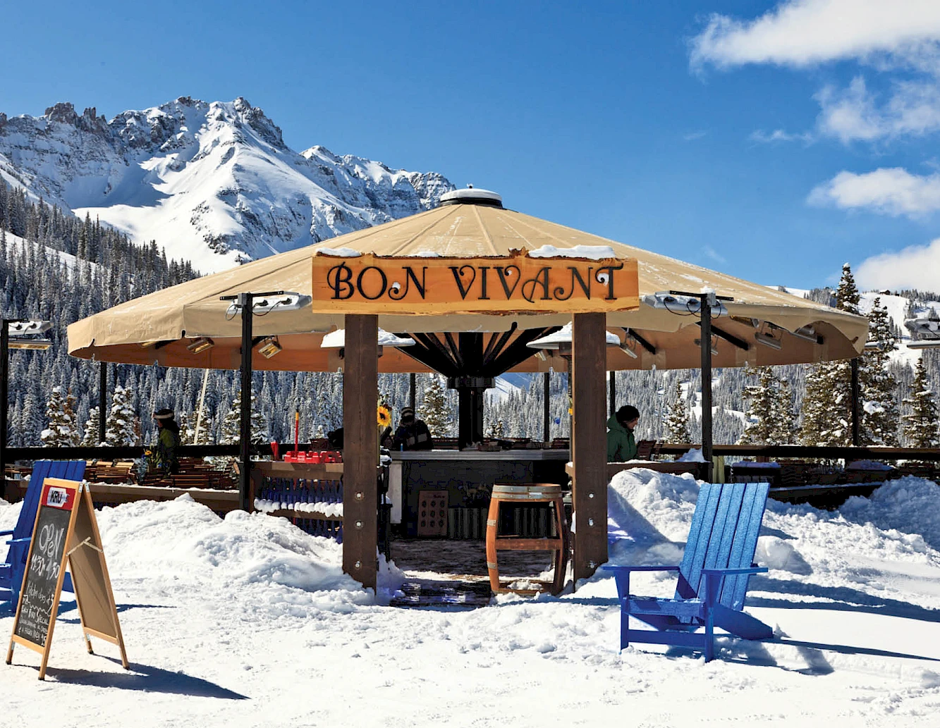 reference topnení stánku na horách