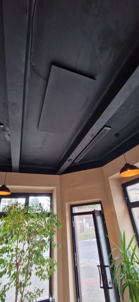 infrapanely v restauraci LEAF v kombinaci s infrazářiči